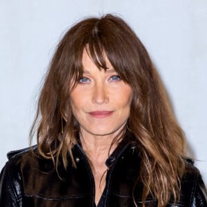 Carla Bruni - Photocall du défilé de mode Hommes "AMI" prêt-à-porter automne-hiver 2023/2024 lors de la fashion week de Paris. Le 19 janvier 2023 © Olivier Borde / Bestimage 