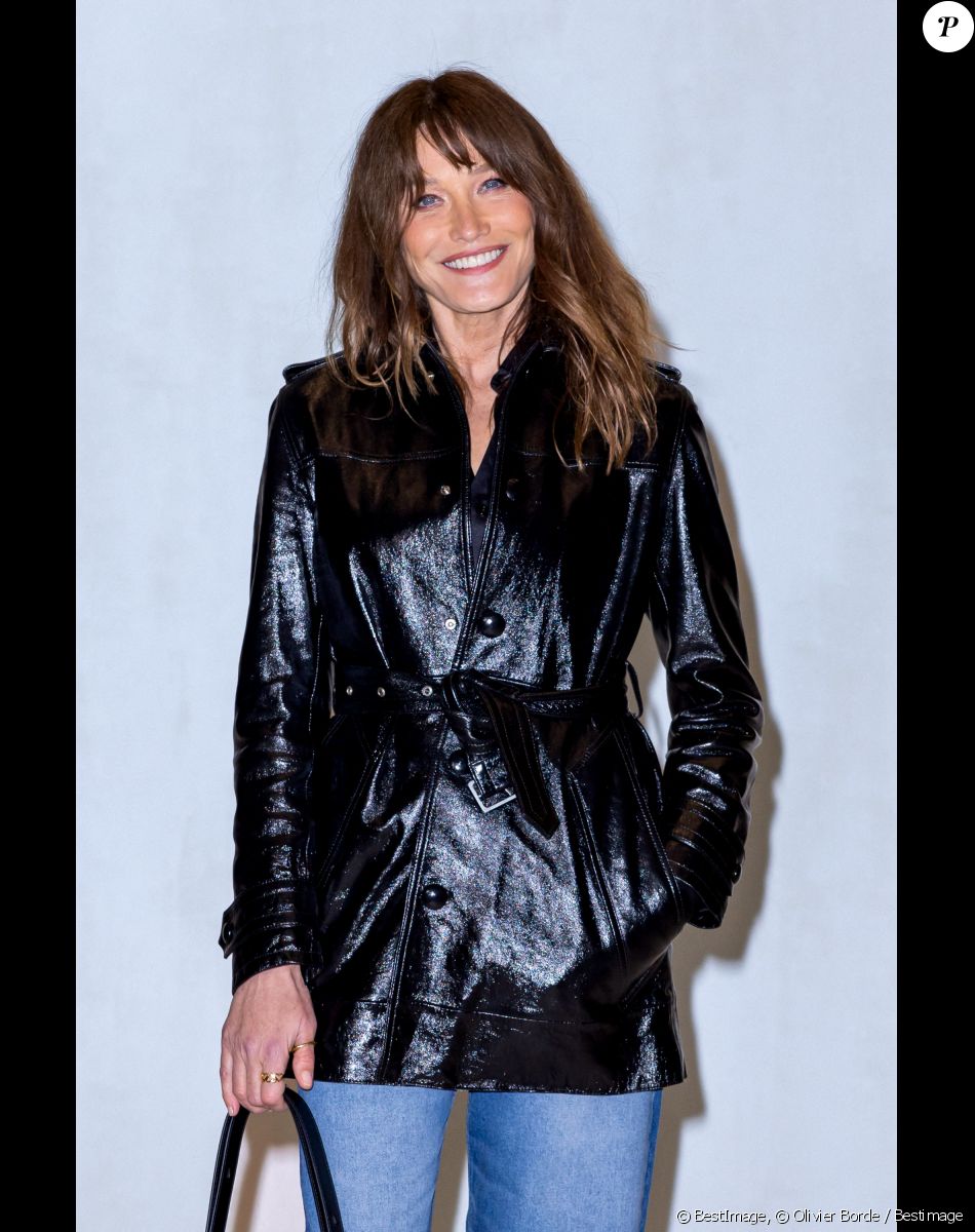 Carla Bruni - Photocall du défilé de mode Hommes "AMI" prêt-à-porter automne-hiver 2023/2024 lors de la fashion week de Paris. Le 19 janvier 2023 © Olivier Borde / Bestimage