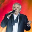 "Il est très grand, c'est des emmerdes" : Michel Sardou ne supporte pas son appartement parisien !