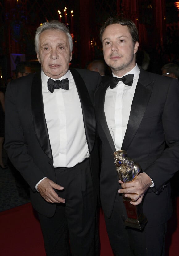 Michel Sardou et son fils Davy Sardou (prix du meilleur acteur dans un second rôle) - La 26e nuit des Molières aux Folies Bergère à Paris, le 2 juin 2014. 