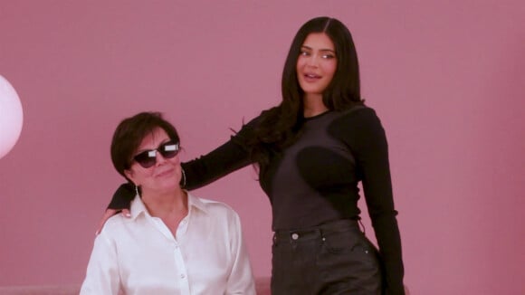 Les images de la bande-annonce de la série "Glam Bar" avec Kylie Jenner.