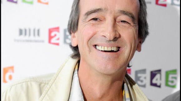 Fred Courant (C'est pas sorcier) barbu et les cheveux "qui se dégarnissent" : apparition surprise du journaliste