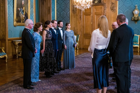 La princesse Victoria de Suède, Le roi Carl XVI Gustav de Suède, La reine Silvia de Suède, Le prince Daniel de Suède, La princesse Sofia (Hellqvist) de Suède, Le prince Carl Philip de Suède, lors du dîner de gala annuel "Sverigemiddagen (dîner suédois)", suivi d'un concert dans la salle Rikssalen du palais royal à Stockholm, le 20 janvier 2023.