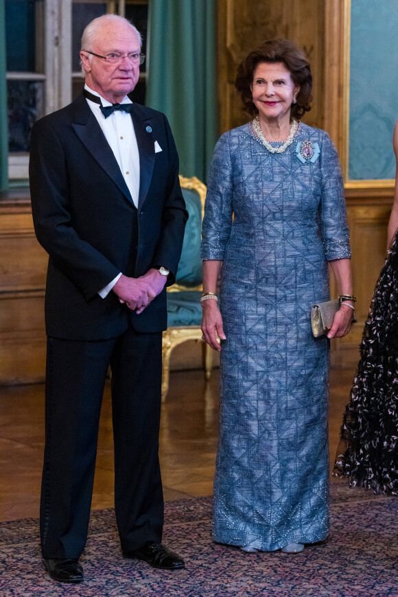 Le roi Carl XVI Gustav de Suède, La reine Silvia de Suède, lors du dîner de gala annuel "Sverigemiddagen (dîner suédois)", suivi d'un concert dans la salle Rikssalen du palais royal à Stockholm, le 20 janvier 2023.