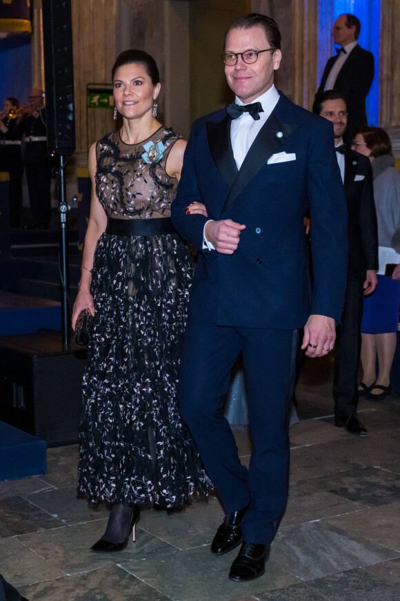 La princesse Victoria de Suède, Le prince Daniel de Suède, lors du dîner de gala annuel "Sverigemiddagen (dîner suédois)", suivi d'un concert dans la salle Rikssalen du palais royal à Stockholm, le 20 janvier 2023.