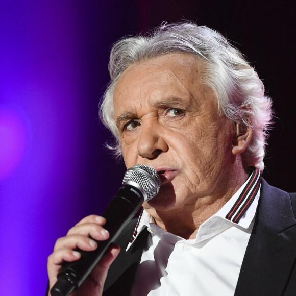 Exclusif - Michel Sardou - Enregistrement de l'émission "Bon Anniversaire Laurent Gerra" au Pavillon Baltard à Nogent-sur-Marne le 13 novembre 2017. L'émission sera diffusée sur France 2 le 29 décembre le jour J du 50ème anniversaire de L. Gerra. © Pierre Perusseau/Bestimage 