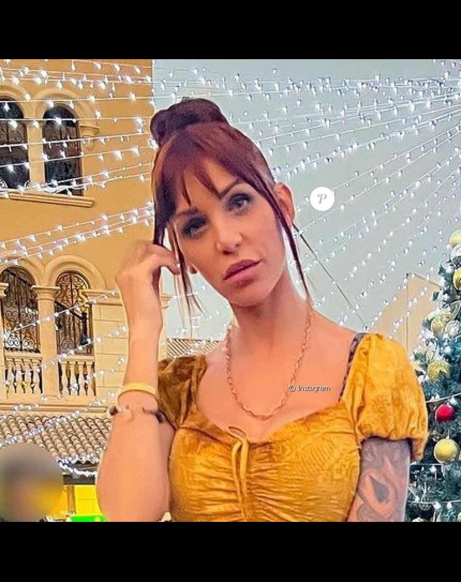 Julia Paredes prend la pose sur Instagram