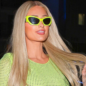 Paris Hilton se rend à la fête d'anniversaire de Cade Hudson à Santa Monica le 8 janvier 2023.