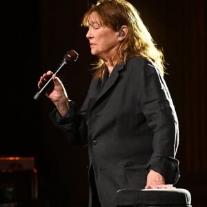 Jane Birkin - Le Festival Fnac Live Paris en partenariat avec la Ville de Paris reprend ses quartiers d'été en plein coeur de la capitale. Co-organisé par la Fnac et la Ville de Paris, le festival revient enfin dans sa forme originelle du 29 juin au 1er juillet. Pour sa 11e édition, cet événement unique et singulier au coeur de Paris proposera sur ses 3 soirées 29 concerts gratuits sur le Parvis de l'Hotel de Ville ainsi que dans ses Salons. Le 30 juin 2022 © Lionel Urman / Panoramic / Bestimage