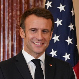 Le président Emmanuel Macron lors d'un déjeuner organisé par le secrétaire d'État américain Antony Blinken en l'honneur du président Emmanuel Macron et de Brigitte Macron, au Département d'État à Washington le 1er décembre 2022. 