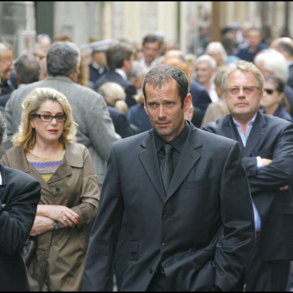 Catherine Deneuve et son fils Christian Vadim - Obsèques de Jean-Claude Brialy à l'église Saint-Louis