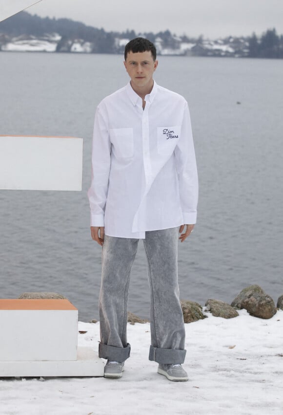 Finnegan Oldfield - Photocall du jury du 30e Festival international du film fantastique de Gérardmer, le 26 janvier 2023. © Denis Guignebourg / Bestimage