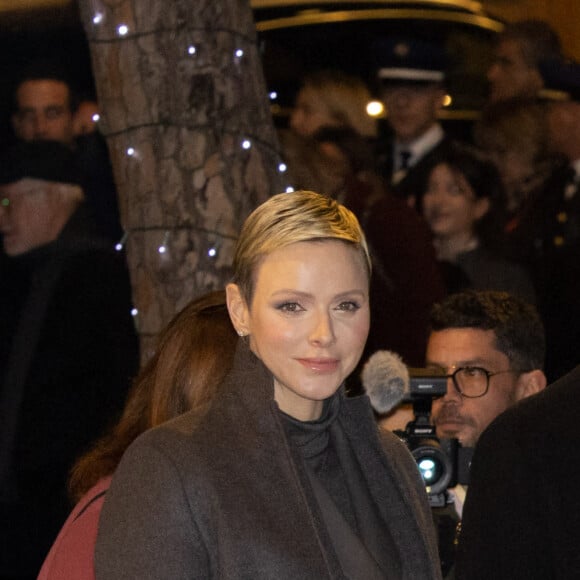 No Tabloïds - La princesse Charlene de Monaco - La famille princière de Monaco participe à l'embrasement de la barque lors des célébrations de la Sainte-Dévote sur le quai Albert 1er à Monaco le 26 janvier 2023. © Olivier Huitel / Pool Monaco / Bestimage  --- No Tabloïds --- H.S.H. Princess Charlene of Monaco attend the traditional burning of a sailboat on January 26th, as part of the Sainte-Dévote celebrations in Monaco. 