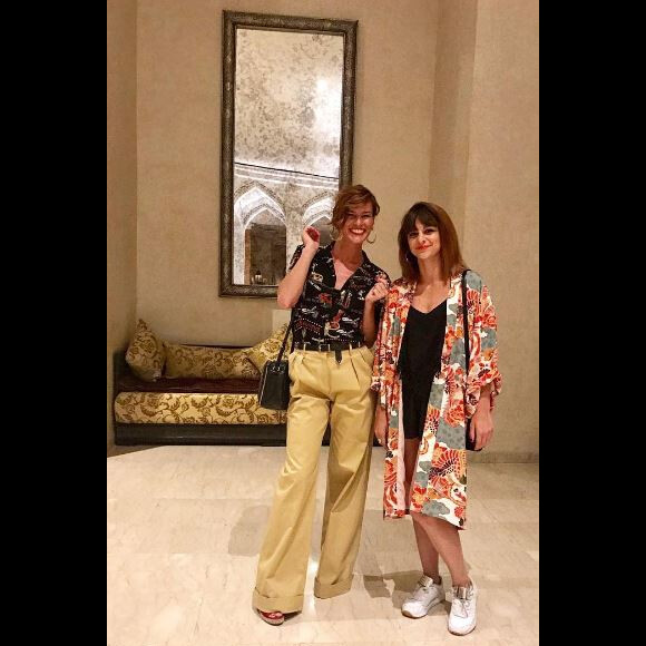 Fauve Hautot et sa soeur Calliope ensemble au Maroc pour assister au Marrakech du rire.