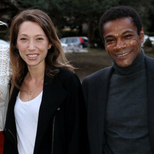 Les acteurs Adama Niane, Alexia Barlier, Laura Smet et Julien Dessaux pour le film "Imposture" lors du 19ème festival des créations télévisuelles de Luchon, France, le 2 février 2017. © Patrick Bernard/Bestimage