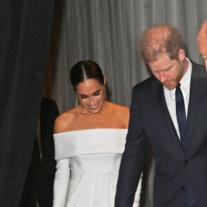 Le prince Harry et Megan Markle au photocall de la soirée de gala "Robert F. Kennedy Human Rights Ripple of Hope 2022" à l'hôtel Hilton de New York City, New York, Etats-Unis, le 6 décembre 2022. 