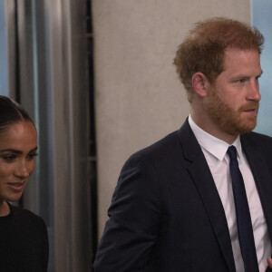 Le prince Harry, duc de Sussex et Meghan Markle, duchesse de Sussex, lors de la célébration du "Nelson Mandela International Day" au siège de l'ONU à New York. Le Prix Nelson Mandela des Nations Unies 2020 a été décerné à Mme Marianna V. Vardinoyannis de Grèce et au Dr Morissanda Kouyate de Guinée. New York, le 18 juillet 2022. 