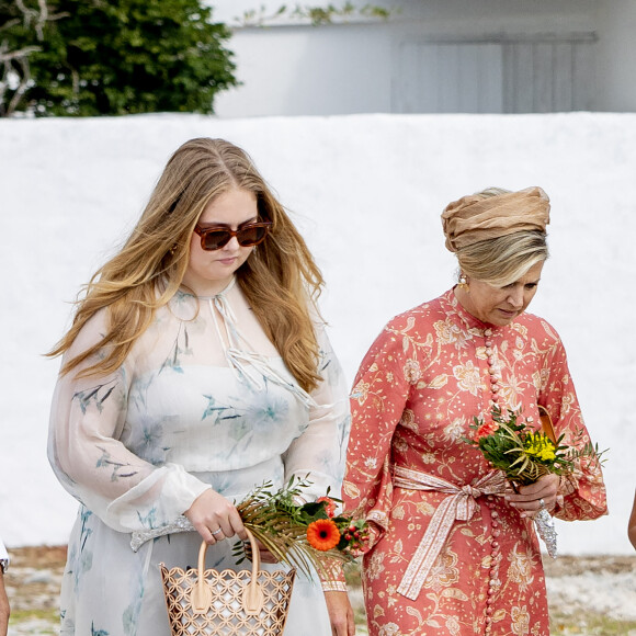 Le roi Willem-Alexander, la reine Maxima et la princesse Catharina-Amalia des Pays-Bas visitent les anciennes huttes d'esclaves "Witte Pan" à Bonaire, Antilles néerlandaises, Pays-Bas, le 28 janvier 2023. Cette visite s'inscrit dans le cadre du voyage de la famille royale dans les Caraïbes néerlandaises. 