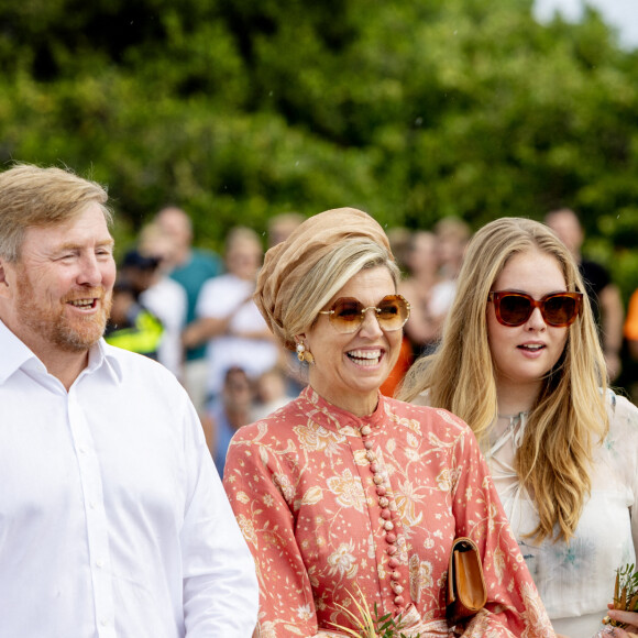 Le roi Willem-Alexander, la reine Maxima et la princesse Catharina-Amalia des Pays-Bas visitent les anciennes huttes d'esclaves "Witte Pan" à Bonaire, Antilles néerlandaises, Pays-Bas, le 28 janvier 2023. Cette visite s'inscrit dans le cadre du voyage de la famille royale dans les Caraïbes néerlandaises. 