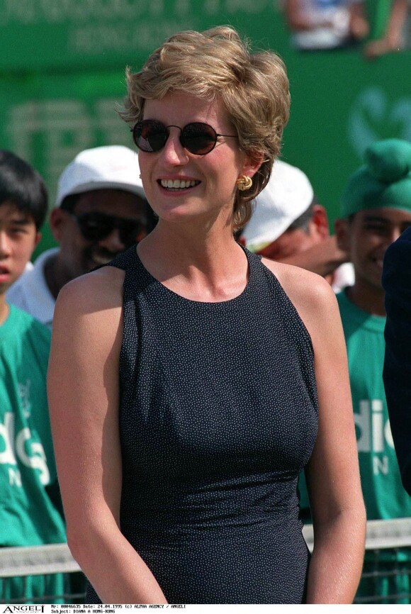 Diana à Hong-Kong pour un tournoi de tennis le 24 avril 1995