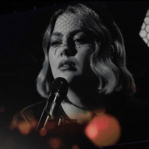 Louane - "La nuit de la déprime" aux Folies Bergère à Paris. © Alain Guizard/Bestimage 