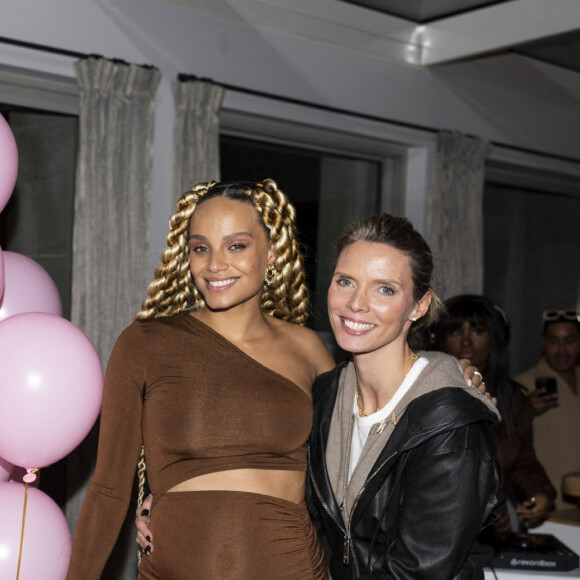 Exclusif - Alicia Aylies (Miss France 2017) et Sylvie Tellier - Alicia Aylies (Miss France 2017), enceinte de sept mois, lors de sa Gender Reveal à l'Hôtel de Pourtalès à Paris le 15 janvier 2023. © Pierre Perusseau / Bestimage