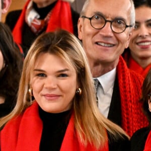 Le prince Albert II de Monaco, la princesse Stéphanie et sa fille Camille Gottlieb ont participé au déploiement des "Courtepointes" en mémoire des victimes du SIDA, au Musée Océanographique de Monaco, le 1er décembre 2022. © Bruno Bébert / Bestimage