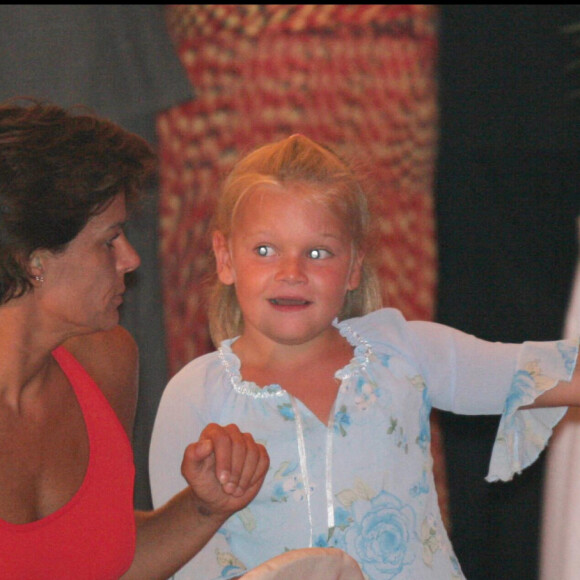 Stéphanie de Monaco et sa fille Camille Gottlieb pour le feu d'artifice lors de l'avènement du Prince Albert II en 2005
