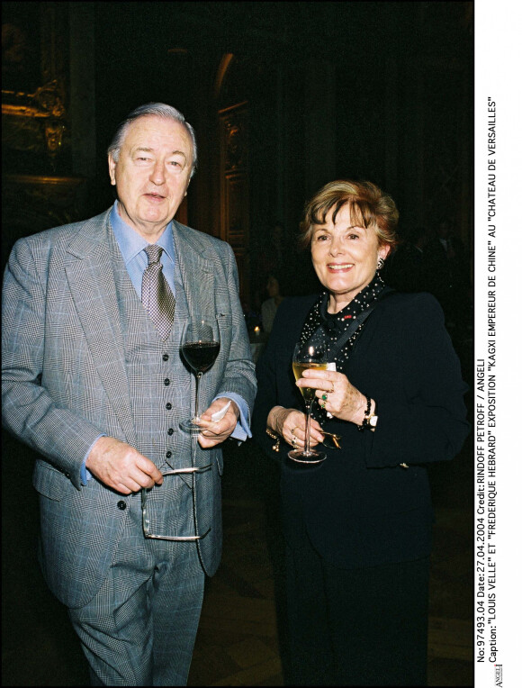 Louis Velle et Frédérique Hébrard - Exposition "Kagxi, empereur de Chine" au château de Versailles en 2004