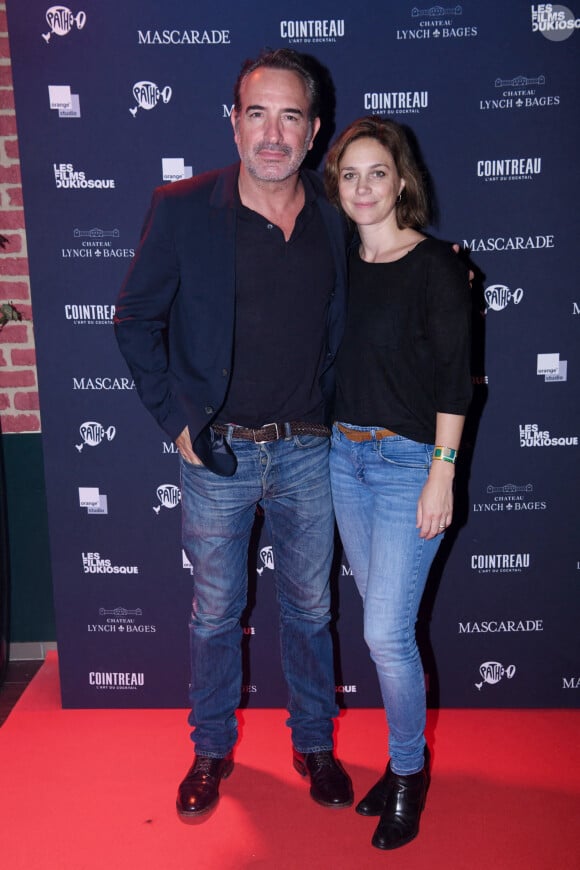 Exclusif - Jean Dujardin et sa femme Nathalie Péchalat - After party du film Mascarade au club privé NO.PI à Paris le 20 octobre 2022. © Rachid Bellak / Bestimage 