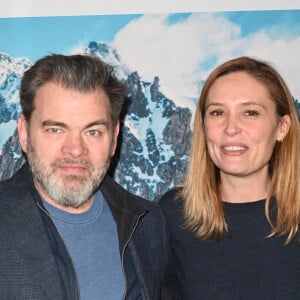 Clovis Cornillac et sa femme Lilou Fogli - Avant-Première du film "Les Têtes givrées" à 'UGC Bercy à Paris le 5 février 2023. © Guirec Coadic / Bestimage