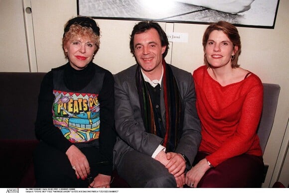 Sylvie Joly, sa fille Mathilde Vitry et Marc Rioufol - La Fête aux Balcon à Paris en 1999