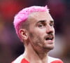 Antoine Griezmann s'est teint les cheveux en rose fluo ! Madrid. © Ruben Albarran/Zuma Press/Bestimage