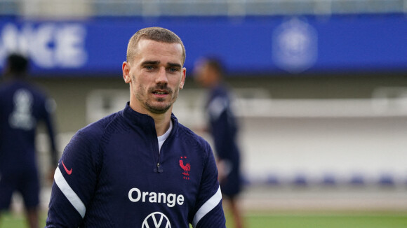 Antoine Griezmann : Cheveux longs, tresses et look skateuse, sa fille Mia a bien grandi !