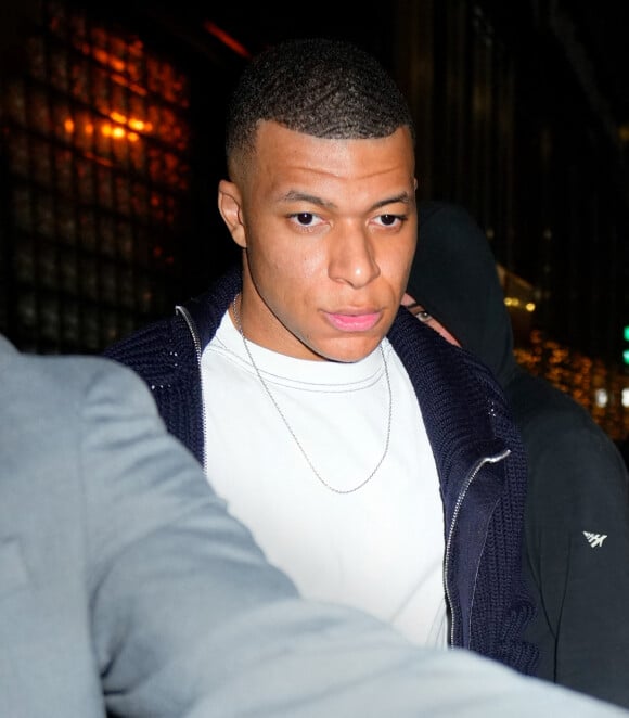 Exclusif - Kylian Mbappé et A.Hakimi ont fait la fête jusqu'à 1h du matin à New York City, New York, Etats-Unis, le 2 janvier 2023.