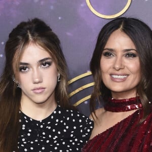 Salma Hayek et sa fille Valentina Paloma Pinault au photocall de la première du film Les Eternels (Eternals) au cinéma BFI Imax de Londres le 27 octobre 2021. © Future-Image via ZUMA Press / Bestimage