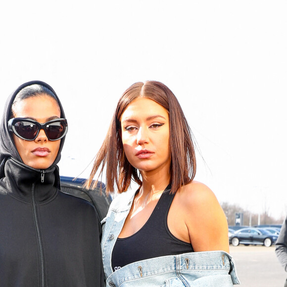 Exclusif - Tina Kunakey et Adèle Exarchopoulos - Arrivées au défilé Balenciaga Automne/Hiver 2022/2023 lors de la Fashion Week de Paris au Bourget à Paris, France, le 6 mars 2022. © Da Silva-Perusseau/Bestimage 