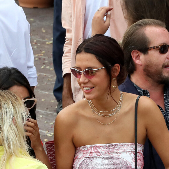 Adèle Exarchopoulos lors du mariage civil de Vincent Cassel (51) et Tina Kunakey (21) à la mairie de Bidart, pays basque le 24 août 2018. © Patrick Bernard / Guillaume Collet / Bestimage