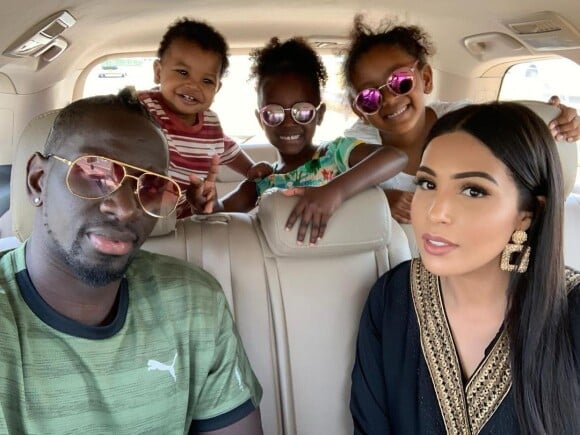 Mamadou et Majda Sakho avec leurs trois enfants à Dubaï en mars 2020.