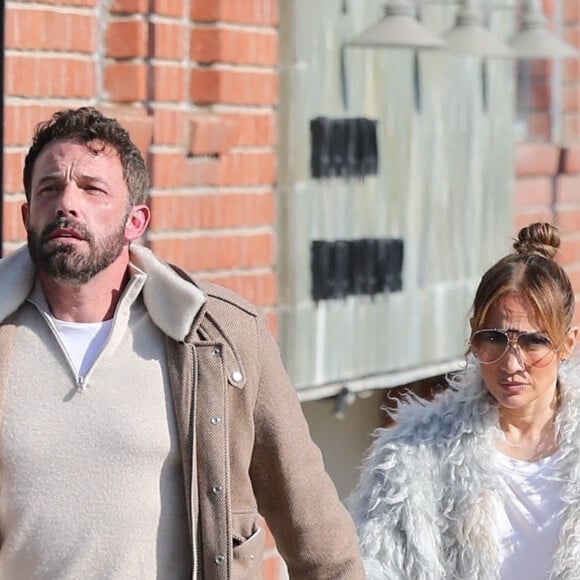 Exclusif - Ben Affleck et Jennifer Affleck (Lopez) vont déjeuner avec leurs enfants, Seraphina, Samuel et Emme à Los Angeles, le 28 janvier 2023.