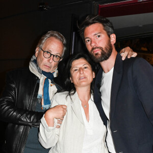 Exclusif - Fabrice Luchini avec sa compagne Emmanuelle Garassino et Jean Robert-Charrier - People à la 100ème du spectacle de Vincent Dedienne "Un soir de gala" aux théâtre Marigny à Paris le 27 juin 2022. © Coadic Guirec/Bestimage 