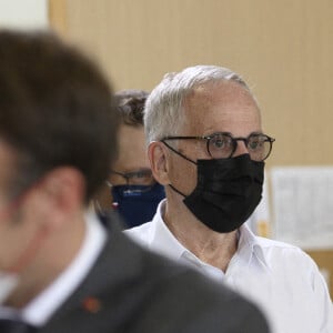 Fabrice Luchini - Echanges avec des élèves autour de Jean de La Fontaine et de la lecture - Le président Emmanuel Macron et sa femme Brigitte visitent la maison natale de Jean de La Fontaine à Château-Thierry le 17 juin 2021. © Eliot Blondet / Pool / Bestimage 