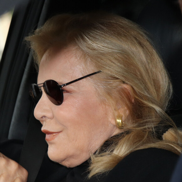 Sylvie Vartan - Arrivées des people pour l'enregistrement de l'émission "Vivement dimanche" à Paris le 2 octobre 2019.