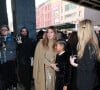 Ellen Pompeo et sa fille des célébrités au défilé de mode prêt-à-porter automne-hiver 2023/2024 "Michael Kors" lors de la fashion week de New York le 15 février 2023. 