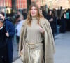 Ellen Pompeo et sa fille arrivent au défilé de mode prêt-à-porter automne-hiver "Michael Kors" lors de la fashion week de New York.