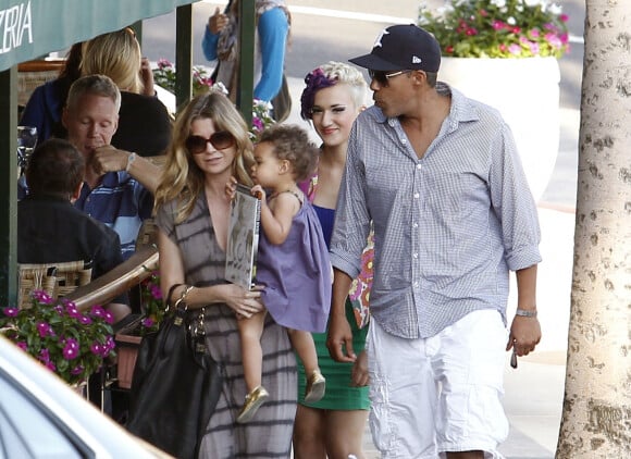 Ellen Pompeo et son mari Chris Ivery avec leur fille Stella en californie le 6 aout 2011. 
