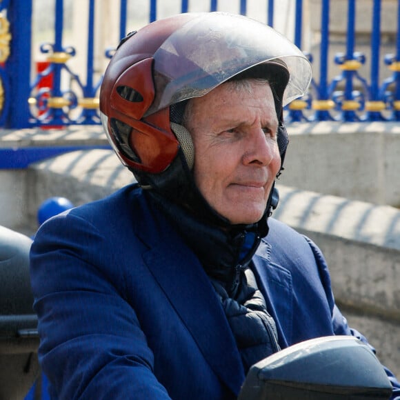 Le célèbre journaliste est visé par des plaintes pour viols et accusations sexuelles.
Patrick Poivre d'Arvor - Sorties de l'hommage funèbre à Jacques Perrin aux Invalides à Paris, France, le 29 avril 2022. © Christophe Clovis/Bestimage