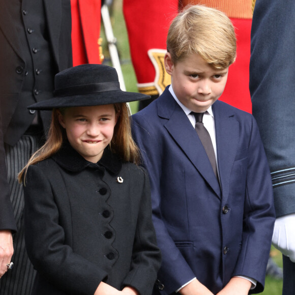 La princesse Charlotte de Galles et Le prince George de Galles, - Funérailles nationales de la reine Elizabeth II à Londres, Royaume Uni, le 19 septembre 2022. © Avalon/panoramic/Bestimage 