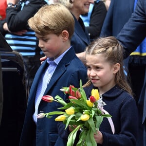 Le prince George de Cambridge et la princesse Charlotte de Cambridge en visite au château de Cardiff, Royaume Uni, le 4 juin 2022, à l'occasion du jubilé de platine de la reine d'Angleterre. 