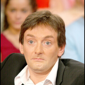 PIERRE PALMADE sur le plateau de l'Èmission 'Vivement Dimanche'.  © Guillaume Gaffiot / Bestimage